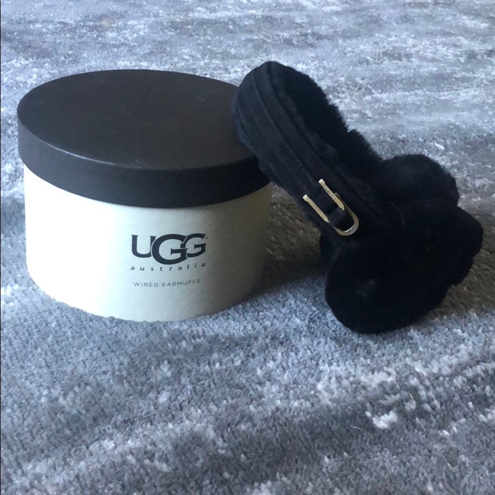 UGG black earmuffs